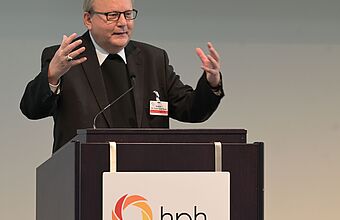 Regionenkonferenz in Ludwigshafen am 4. September 2020: Bischof Dr. Franz-Josef Bode (Osnabrück) begrüßt die Teilnehmer
